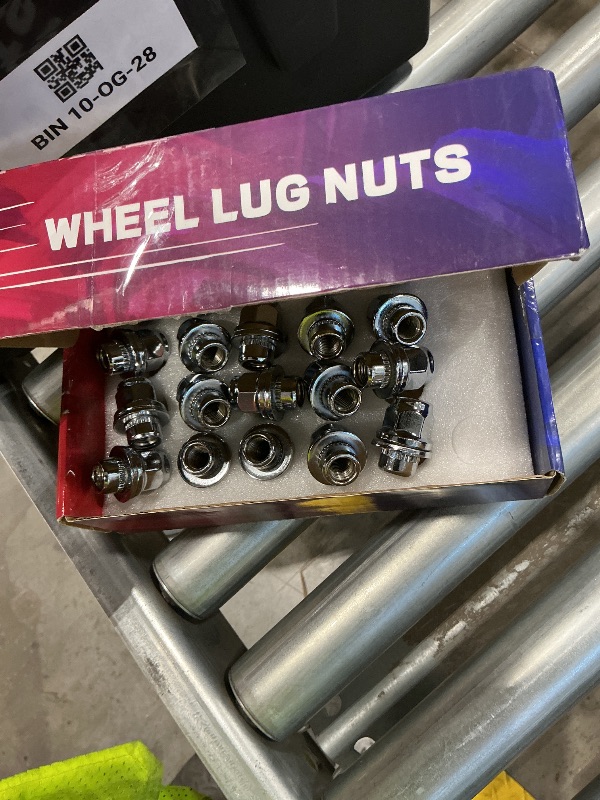 Photo 1 of 12x1.5 Lug Nuts 20 Pcs Chrome Closed End Mag Style Lug Nuts with Washer 13/16" (21mm) Hex Compatible with Toyota Camry/Corolla/Tacoma Lexus