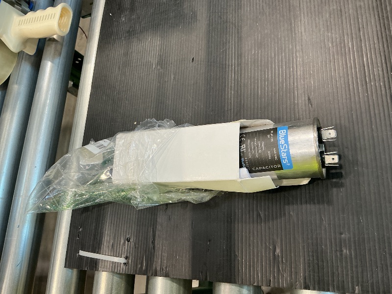 Photo 1 of [UL Certified] BlueStars 50 uF MFD ± 5% 370-440 VAC CBB65 Volt Motor Run Round Capacitor - Compatible for AC Condenser Straight Cool or Heat Pump Conditioner