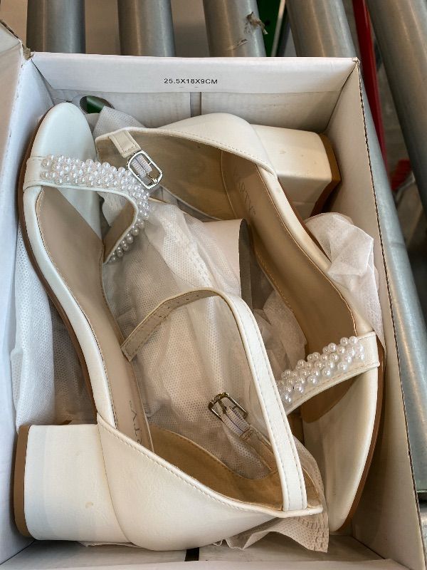 Photo 1 of *Minor Damaged* PARTY Women's Open Toe Ankle Strap Low Block Chunky Heels Sandals, White Pearl, Size 6.5