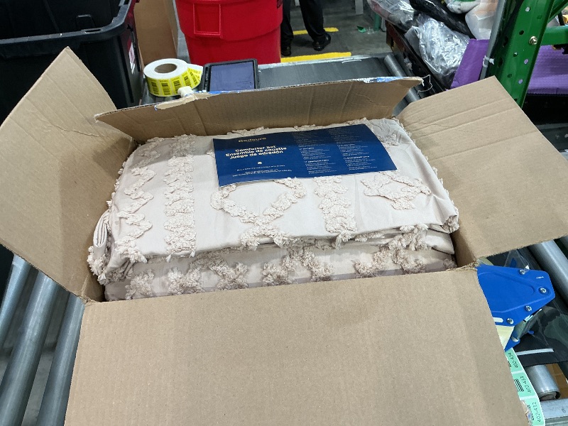 Photo 1 of *Item Is Dirty - Check clerk notes* Bedsure Tufted Boho Comforter Set California King Size - Khaki Boho Bed Set, GentleSoft™ 3 Pieces Farmhouse Shabby Chic Embroidery Bedding, Gifts for Woman, Soft Jacquard Comforter for All Seasons