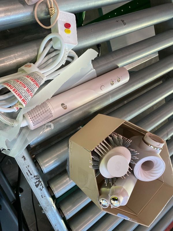 Photo 1 of *Untested*
T3 Aire 360 Multi-Styler & Blowout System, Rapid Drying Hair Dryer, Ceramic Curling Attachments, Oval Brush & Drying Concentrator | Blowouts & Long-Lasting Curls