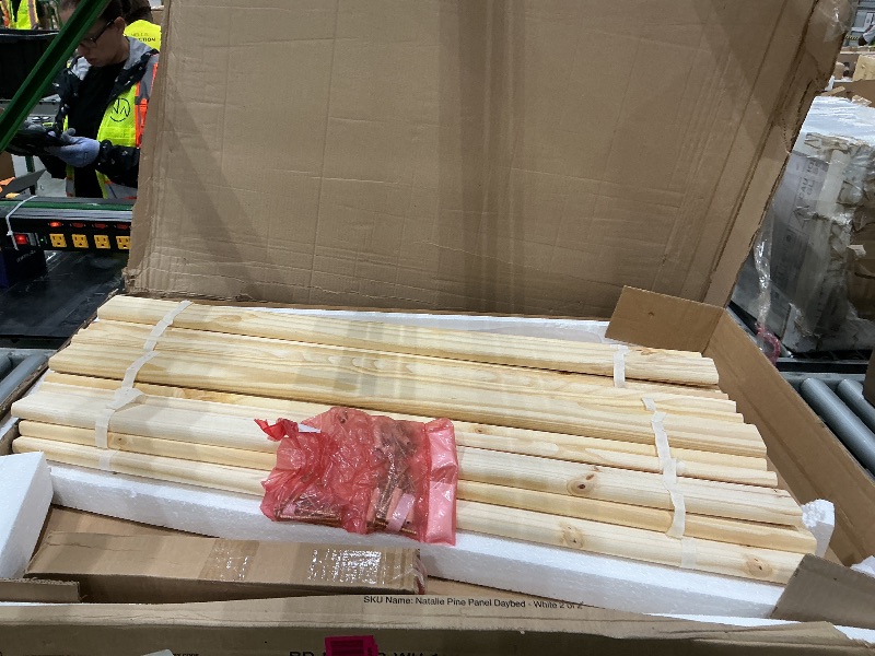 Photo 1 of *SINGLE/1* Daybed with Trundle, Modern Wood Daybed with Armrest, Wood Daybed Frame for Boy, Girl, No Box Spring Needed, White