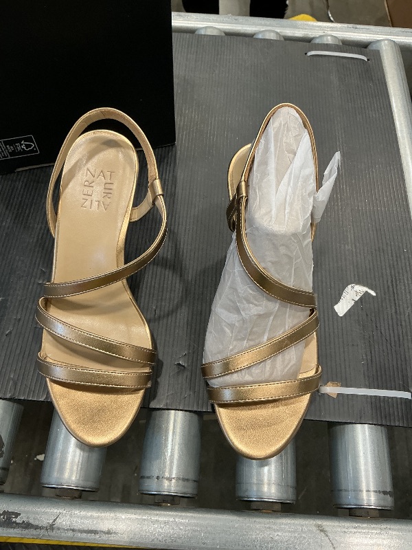 Photo 1 of *Minor Damage*
Naturalizer Womens Brenta Heeled Sandal Bronze Pearl 7.5 W