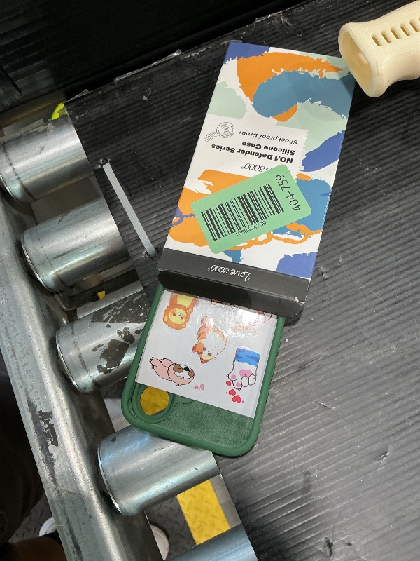 Photo 1 of *USED*
LOVE 3000 Designed for iPhone 16 Case, Premium Silicone with [Soft Anti-Scratch Microfiber Lining] Shockproof Protective Phone Case for Men Women Girls 6.1", Green