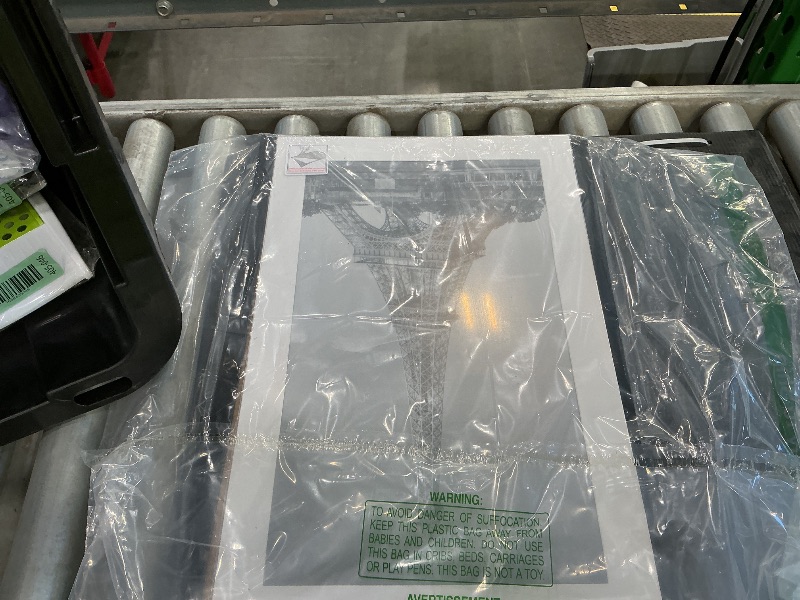 Photo 1 of ***SEE NOTES*** upsimples 11x17 Picture Frame, Display Pictures 9x15 with Mat or 11 x 17 Without, Wall Hanging Poster Frames, Black, 1 Pack