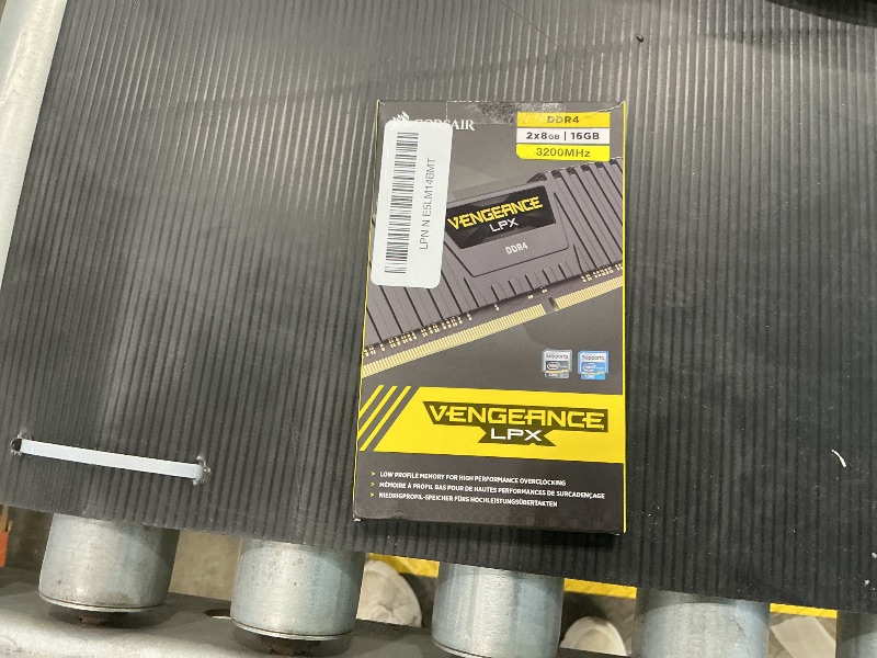 Photo 1 of ***SEE NOTES***Corsair Vengeance LPX DDR4 RAM 16GB (2x8GB) 3200MHz CL16-18-18-36 1.35V Intel AMD Desktop Computer Memory - Black (CMK16GX4M2B3200C16)