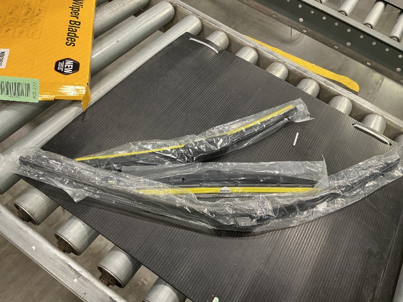 Photo 1 of *Missing Parts*
Raidbee® Silicone Windshield Wiper blades 3 pack Replacement for HONDA CR-V CRV 2012-2016 All-Season Silicone Windshield Wipers 26" 16" 13"