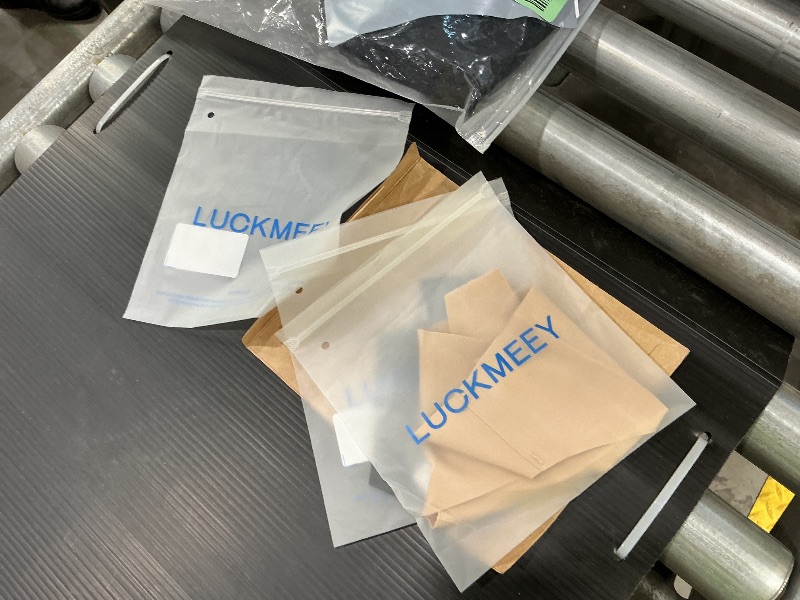 Photo 1 of ***SEE NOTES*** LUCKMEEY Cotton Thongs for Women Seamless Thongs for Women No Show Thong Panty Liners Workout G-String Thongs Underwear