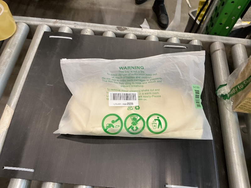 Photo 1 of ***SEE NOTES***OQQ Women's 2 Piece Tank Tops Crew Neck Sleeveless Basic Stretch Casusal Yoga Crop Camis Tea Leaf Beige