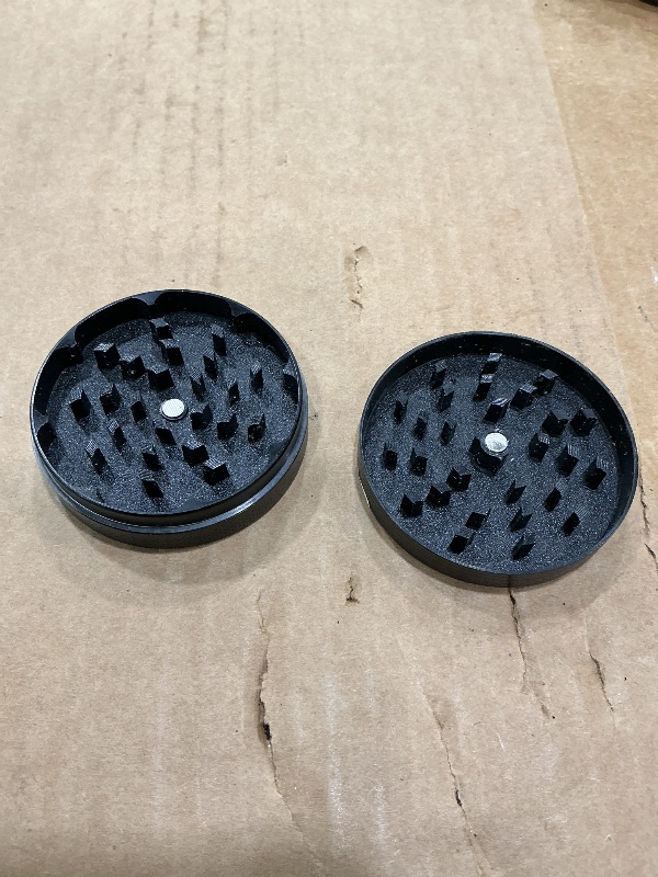 Photo 1 of (Black) 2.5 inch Grinder, Portable, Suitable for Kitchen Use