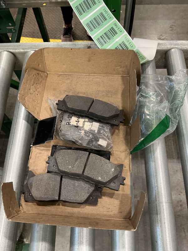 Photo 1 of ***SEE NOTES***Bendix Premium SBC1293 Ceramic Front Brake Pads for Lexus ES300h 2018-2013, ES350 2018-2007, Toyota Avalon 2018-2008, Camry 2017-2007