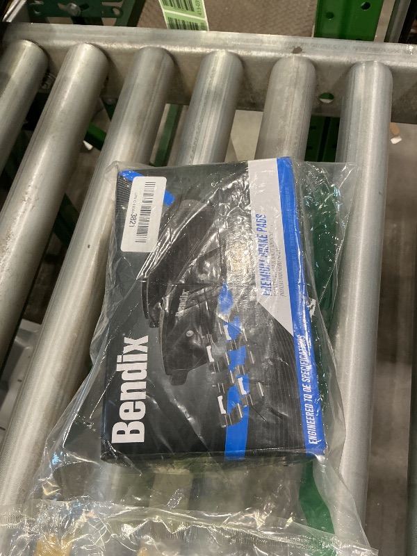 Photo 1 of ***SEE NOTES***Bendix Premium SBC1293 Ceramic Front Brake Pads for Lexus ES300h 2018-2013, ES350 2018-2007, Toyota Avalon 2018-2008, Camry 2017-2007