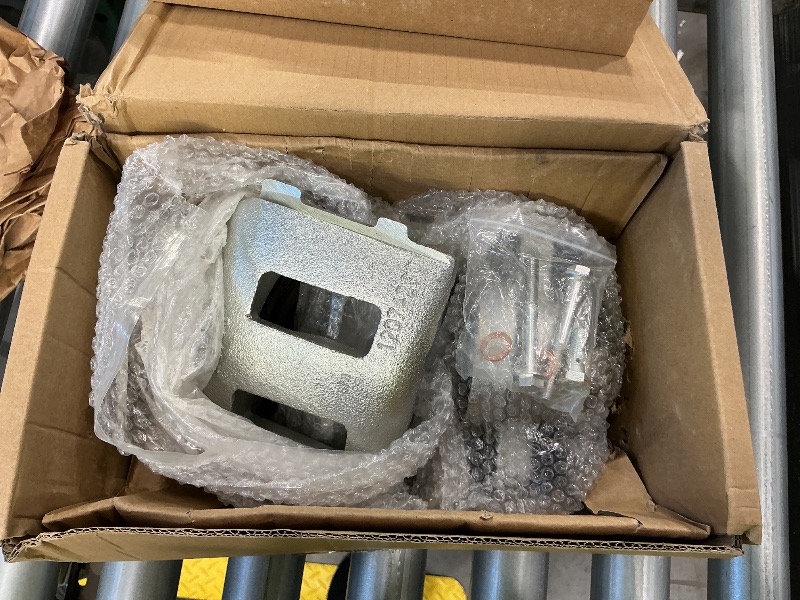 Photo 1 of ***1 of the calipers is a bit brokem*** Front Brake Calipers Without Bracket 184339&184340 Replace for Jeep TJ 1997-2006, Wrangler 1990-2006, Cherokee 1990-2001, Grand Cherokee 1993-1998, Comanche 1990-1992, Wagoneer 1990