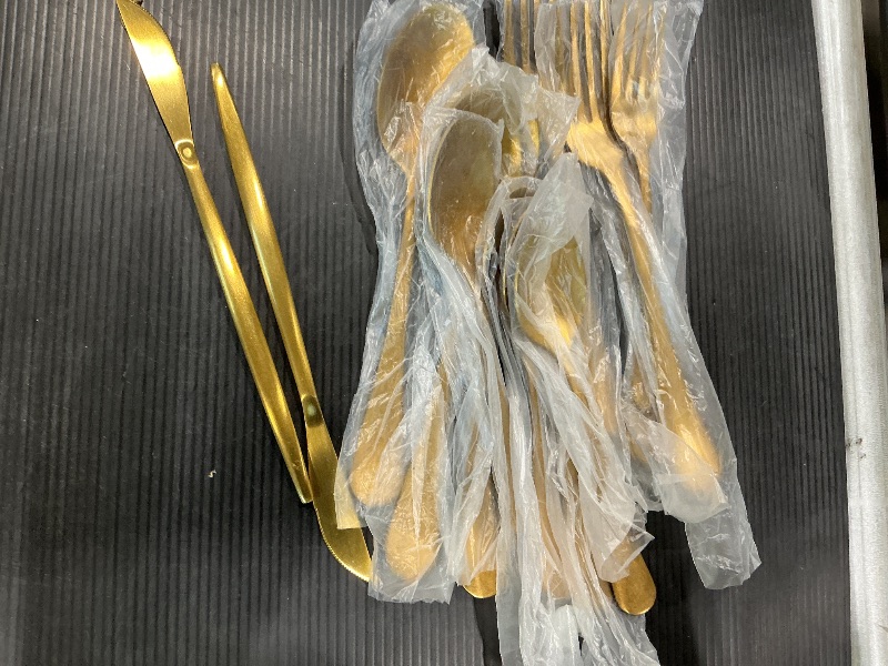 Photo 1 of **ITSM IS MISSING MORE THAN HALF, PRICE ADJUSTED**
CEKEE Gold Silverware Set, 40 Piece Gold Utensils Set Service for 8, Stainless Steel Flatware Set Include Knives Spoons and Forks Cutlery Set for Kitchen Home Restaurant Wedding, Satin Finish