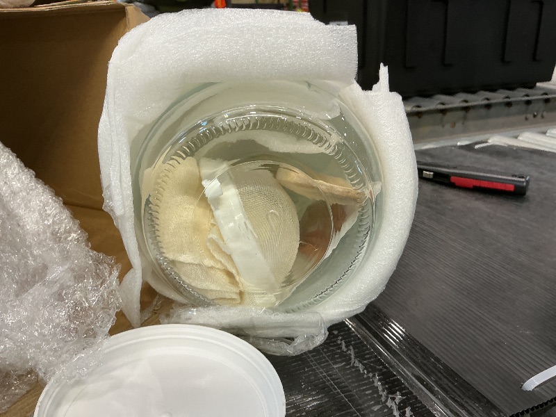 Photo 1 of ** missing some pieces** Honeydak 8 Pcs Complete Kefir Starter Kit Kombucha Fermenter Kit Gallon 128oz Mason Jar Wide Mouth with Plastic Storage Lid Nylon Mesh Strainer Cotton Cloth Cover and Wood Spoon