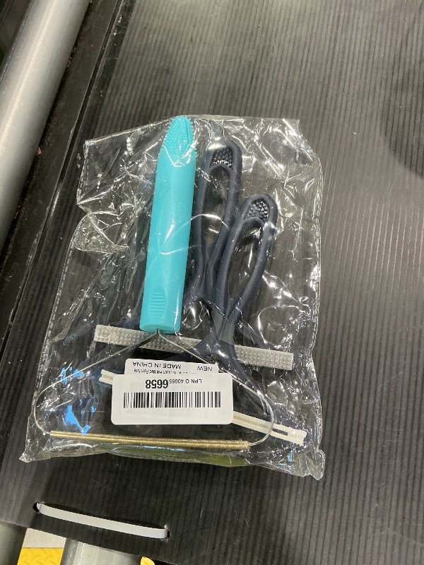 Photo 1 of 3-Pack Pet Hair Removal Tool,Dog Cat Hair Remover,Lint Shaver Cleaner Pro,Fur Removal Tool,Portable Carpet Scraper,Carpet Rake,Pet Hair Brush for Carpet,Clothes,Car Mats,Couch,Pet Bed,Furniture