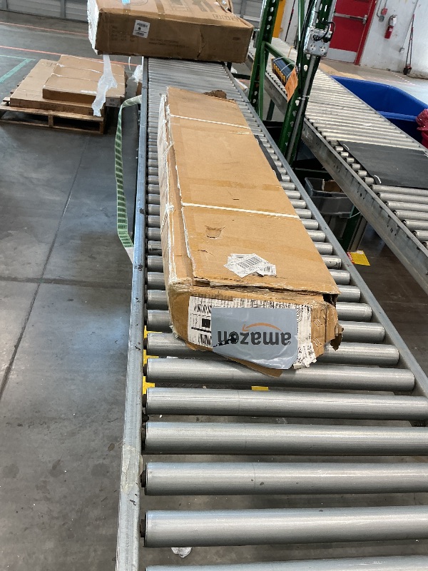 Photo 1 of 10x10x6 FT Large Dog Kennel Outdoor,Heavy Duty Outdoor Dog Kennel with Roof,with Uv-Resistant Waterproof Roof Covered Dog Cage,Lock,for Medium and Large Dogs,Easy Assembly