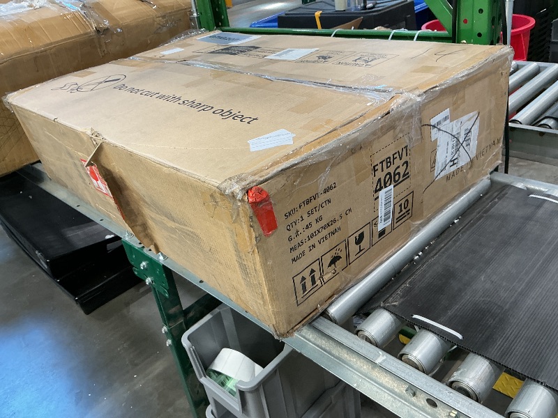 Photo 1 of ***See Notes***YITAHOME Vanity Set with Large LED Makeup Mirror, Stool, 11 LED Lights with 3 Lighting Modes