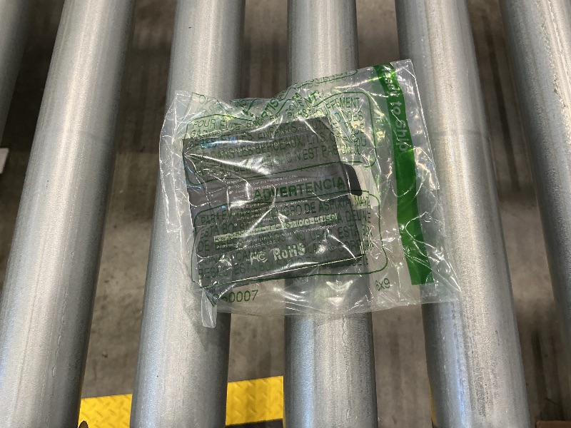 Photo 1 of 240W 100W Short USB C to USB C Cable 1ft 2-Pack, PD3.1 Fast Charging USBC Type C Charger Cord Braided for iPhone 17 Air 17 16 Pro Max 12 Inch Portable Cord MacBook Pro Samsung etc.(White)(0.3M)