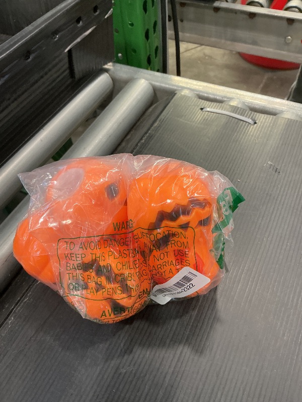 Photo 1 of 6Pcs Halloween Pumpkin Stress Ball, Cute Ghost Pop Up Toys for Relieve Stress, Pumpkins Squeeze Fidget Toys for Kids (Red,Black)