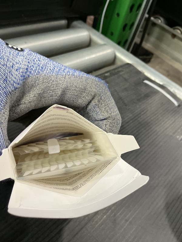 Photo 1 of 1000-Pcs Eyelid Lifter Strips Tapes: Wendy, Invisible, Waterproof, Long-Lasting, for Hooded, Heavy, Uneven, Droopy, Double Eeyelids