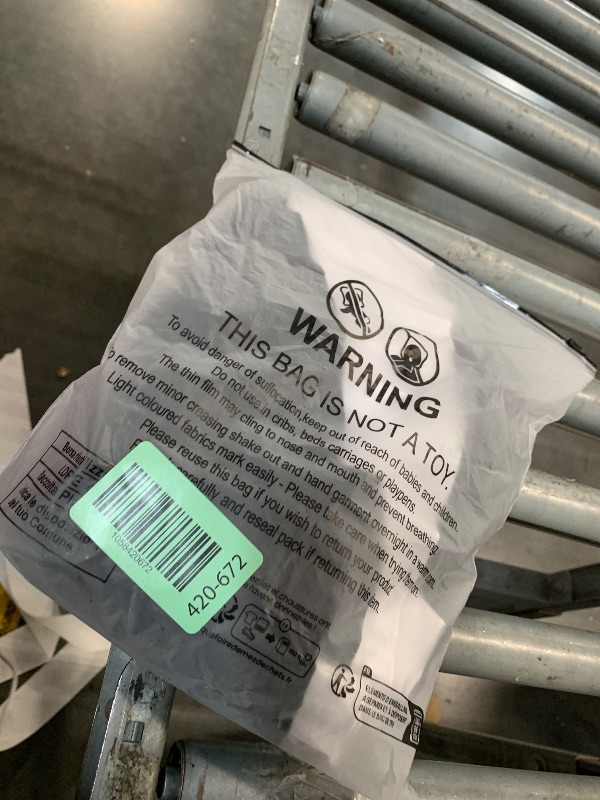 Photo 1 of ***SIMILAR ITEM****Verdusa Women's Color Block Pleated Tennis Skirt High Waist Athletic Short Skort with Shorts Black and White Small