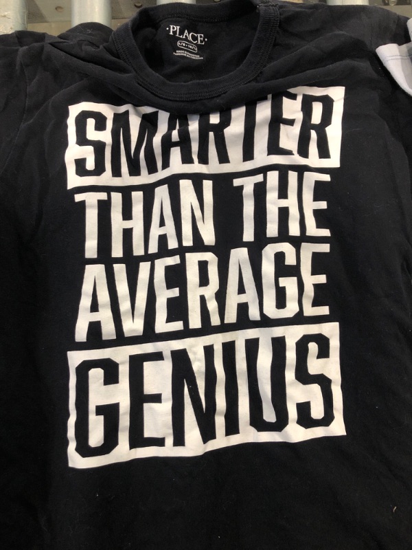 Photo 1 of [NOT EXACT ITEM AS PICTURED SEE CLERK PICTURES FOR MORE DETAILS] 3 LARGE BOYS GRAPHIC TEE 