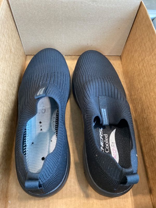 Photo 1 of **MISSING LEFT SHOE INSOLE**Skechers Women's Go Walk Arch Fit Iconic Sneaker, Black/Black, 6.5