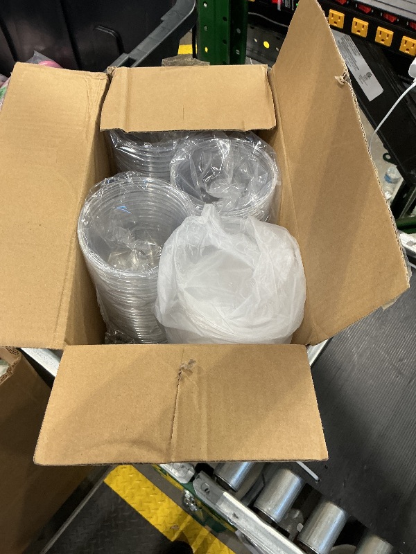 Photo 1 of 100 Pack 32 oz Clear Plastic Cups with Strawless-Sip-Lids, Disposable Cups Plastic Iced Coffee Cups, To Go Cups with Sip Through Lids for Smoothie, Milkshake, Cold Drinks for Party, Wedding, Event