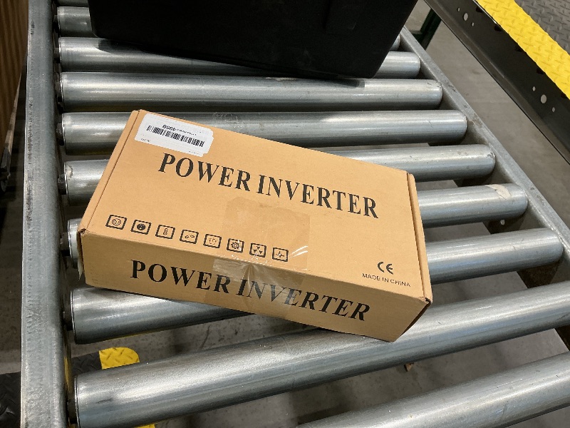 Photo 1 of **MINOR DAMAGE - USED**
RUTNRIXA Power Inverters 12V DC to 110V AC Converter for Vehicles USB-C/PD 25W Fast Charging Ports Car Charger Adapter with a Cigarette Lighter Ports Plug Outlet (Modified sine wave-500W)