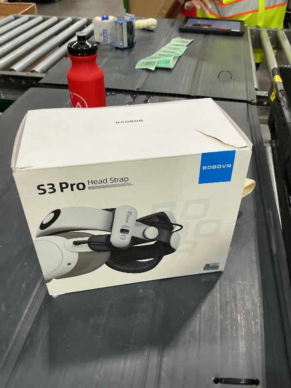 Photo 1 of **USED - MINOR DAMAGE**
BOBOVR S3 Pro Battery Strap Accessories,Head Air Cooling System and 10000mah Hot-swappable Battery Pack,Compatible with Meta Quest 3/Quest 3S