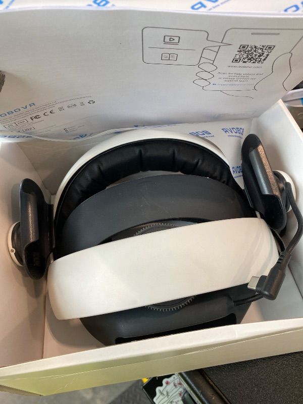 Photo 1 of **USED - MINOR DAMAGE**
BOBOVR S3 Pro Battery Strap Accessories,Head Air Cooling System and 10000mah Hot-swappable Battery Pack,Compatible with Meta Quest 3/Quest 3S