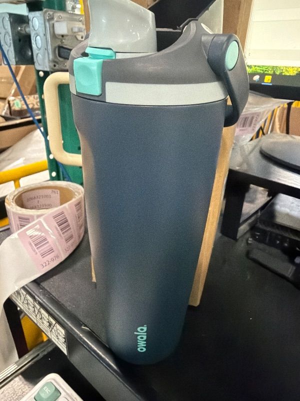 Photo 1 of *** LID NON FUNTIONAL *** Owala FreeSip Sway Insulated Stainless Steel Water Bottle with Two-Way Spout, Built-In Straw and Bucket Handle, Made for Travel, School, and Sports, 30oz, BPA Free, Leak Proof, Foggy Tide