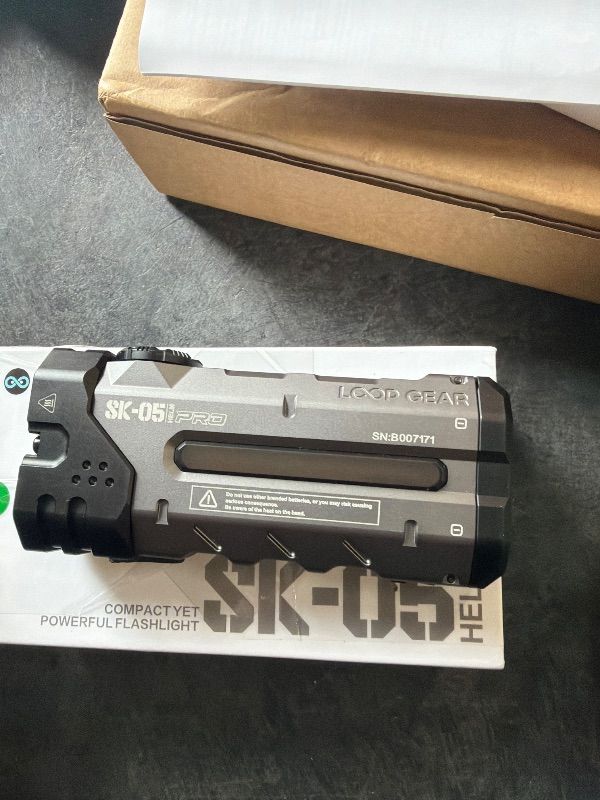 Photo 1 of *MISSING PARTS - see clerk notes*
LOOP GEAR SK05Pro Flat LED Flashlight with 8000mAh Power Bank,Sidelight Flashlight Combines Floodlight & Spotlight,4360 High Lumens,Rechargeable,Magnetic Tail,IP68 Perfect for Camping,Outdoor (Grey)