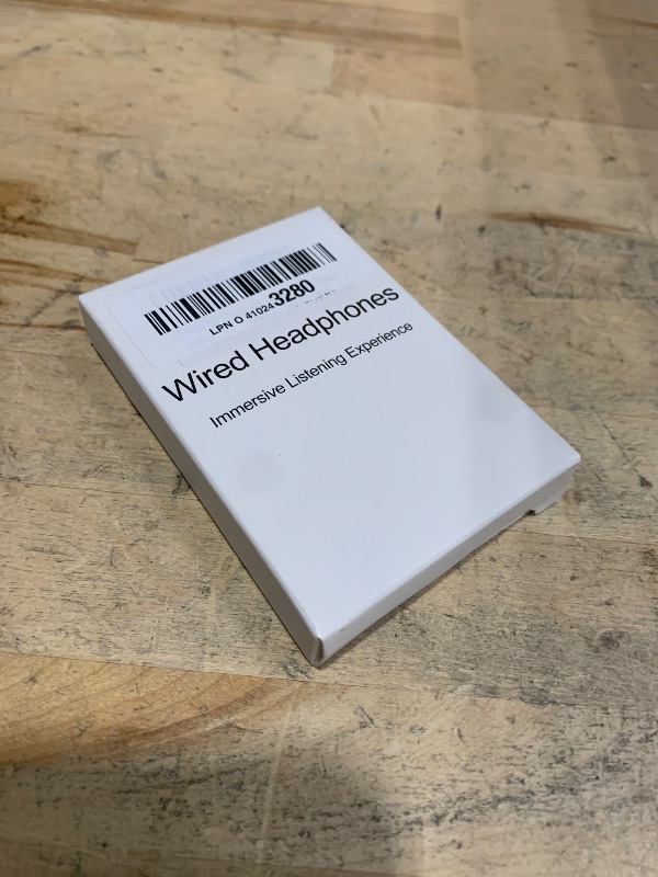 Photo 1 of 2 Pack for iPhone Headphones Wired Earbuds Earphones Built-in Microphone & Volume Control Nosie Reduction for iPhone 14 Pro Max/14 Plus/13/12/11/XR/XS/X/8/7/SE, Plug and Play Support All iOS Syste