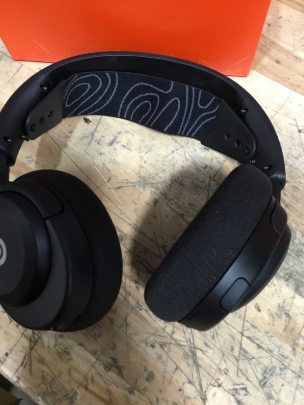 Photo 5 of SEE PHOTOS****SteelSeries Arctis Nova 5 Wireless Multi-System Gaming Headset — Neodymium Magnetic Drivers — 100+ Audio Presets — 60 HR Battery — 2.4GHz or BT — ClearCast Gen2.X Mic — PC, PS5, PS4, Switch, Mobile
