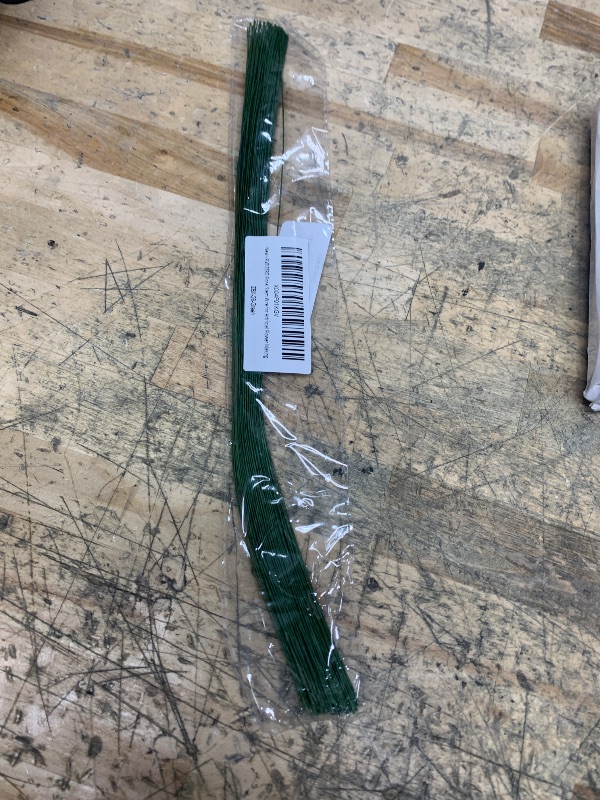 Photo 1 of 100 PCS FIVEIZERO 26 Gauge Green Floral Wire Stems for Artificial Flower Making,Florist Wire,Flower Wires for Crafts,Alambre para Flores for Wreaths, Flower Arrangements and DIY Projects