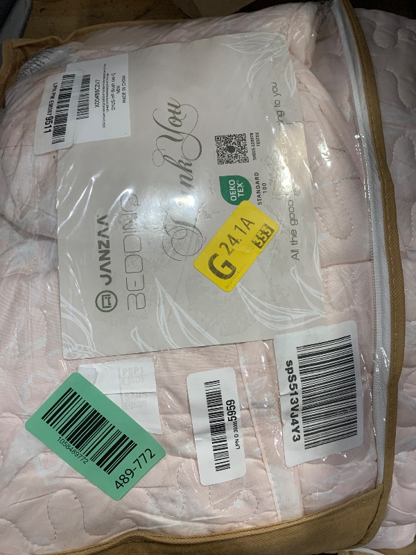 Photo 1 of **MISSING 1 PILLOW SHAM** JANZAA Quilts Queen Size Blush Quilt Botanical with Floral Pattern Microfiber Bedspreads Queen Size 3 Pieces Lightweight Comforter Reversible Bedding Set with 2 Pillow Cases