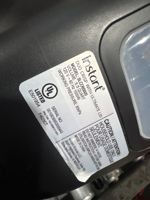 Photo 1 of ************SEE NOTES BEFORE BID***********
Instant Pot 6.5 Quart Duo Crisp Ultimate Lid with WIFI, 13-in-1 Air Fryer and Pressure Cooker Combo, Sauté, Slow Cook, Bake, Steam, Warm, Roast, Dehydrate, Sous Vide, & More, Includes App with Recipes