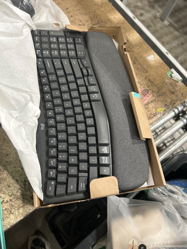 Photo 1 of (USED/FAIR) (UNABLE TO TEST FULLY) Logitech Wave Keys Wireless Ergonomic Keyboard with Cushioned Palm Rest, Comfortable Natural Typing, Easy-Switch, Bluetooth, Logi Bolt Receiver, for Multi-OS, Windows/Mac - Graphite