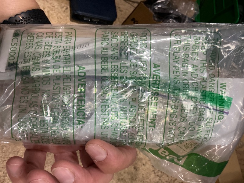 Photo 1 of 1ml Syringe for Liquid, Oral, Scientific Labs, Measurement, Dispensing, with Cap- 3 Pack 1ml Syringes