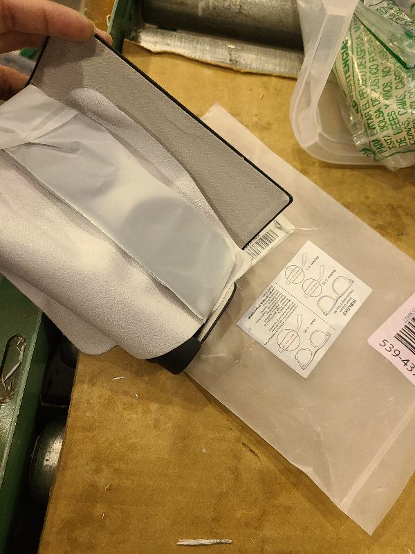 Photo 1 of 2Pcs Polarized Clip for Ray-Ban Meta Wayfarer RW4008 Smart Glasses (Size L 53-22), Discoloration Clips Compatible with Ray-Ban Meta Wayfarer Protect Your Eyes, Cool and Fashion (Black + Green)