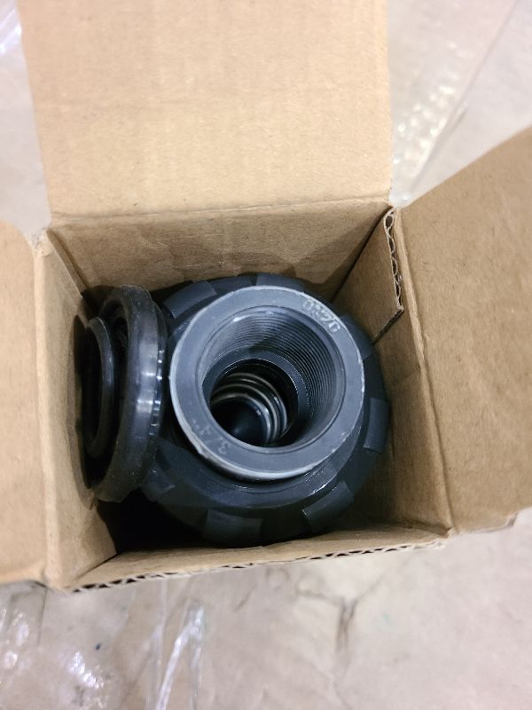 Photo 1 of 3/4in NPT PVC Spring Check Valve, UPVC Swing Utility Water One Way Check Valve, Sch80 Pool Ball Check Valve for Backflow Prevention