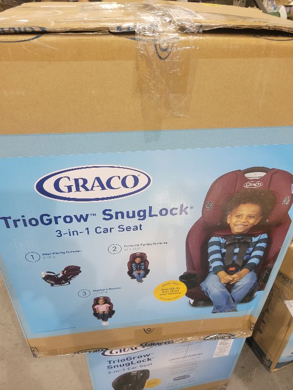 Photo 1 of **MSRP 199** Graco TrioGrow SnugLock 3-in-1 Convertible Car Seat, Aria