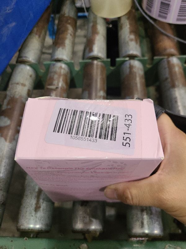 Photo 1 of 26 inch Black Ponytail Extension, Drawstring Ponytail for Women, Long Wavy Pony Tails Hair Extensions, Synthetic Hair Extensions Ponytail for Daily Use (Color: Black)