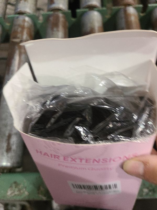 Photo 1 of 26 inch Black Ponytail Extension, Drawstring Ponytail for Women, Long Wavy Pony Tails Hair Extensions, Synthetic Hair Extensions Ponytail for Daily Use (Color: Black)