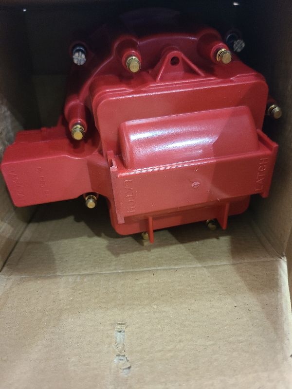 Photo 1 of HEI Distributor Cap and Rotor Replacement For K549 SBC 283 305 307 327 350 400 BBC 454 396 427 Red Male Large Distributor Cap Rotor Kit