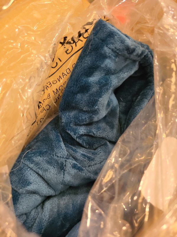 Photo 1 of 2.5 Lbs Weighted Heating Pad for Neck and Shoulders and Back, Electric Heating Pad, 5 Heat Settings, 4 Auto-Off Timers, Ideal Gift for Women, Men, Mom, Dad, Soft Flannel Machine-Washable