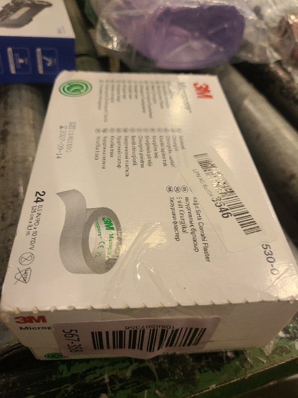 Photo 1 of 3M A-1530-0 Micropore Surgical Tape, White, 1/2 Inch x 10 Yards. (Pack of 24)