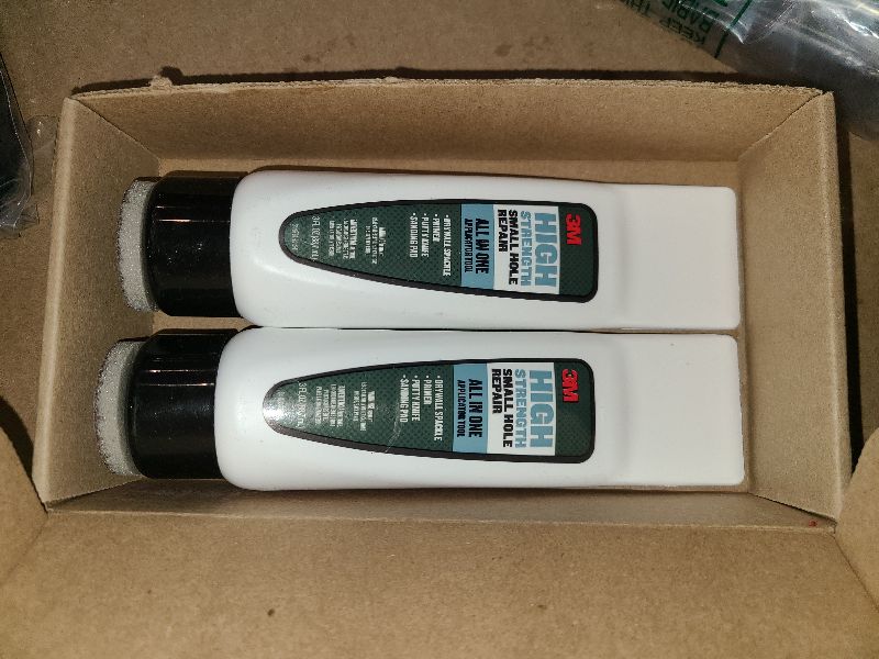 Photo 1 of 3M Small Hole Repair High Strength, All in One Applicator Tool, 2-Pack, Quick and Easy Repair for Nicks and Nail Holes, Includes Putty Knife, Spackle, and Sanding Pad For Wall Repairs (SHR-AIO-2-SIOC)